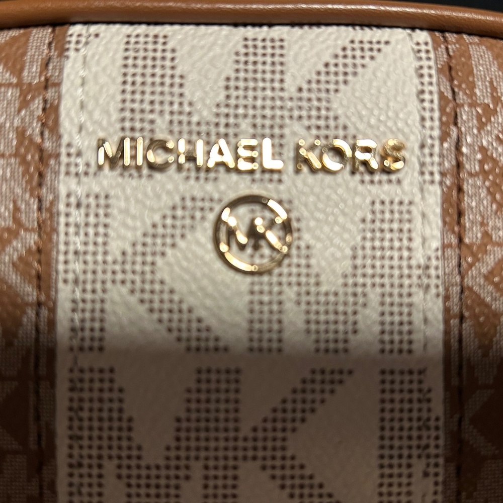 Michael Kors Bag - Picture 3 of 7
